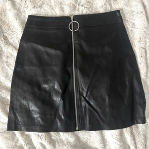 NUDE Pleather zip up Skirt M